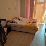 Janet 아파트